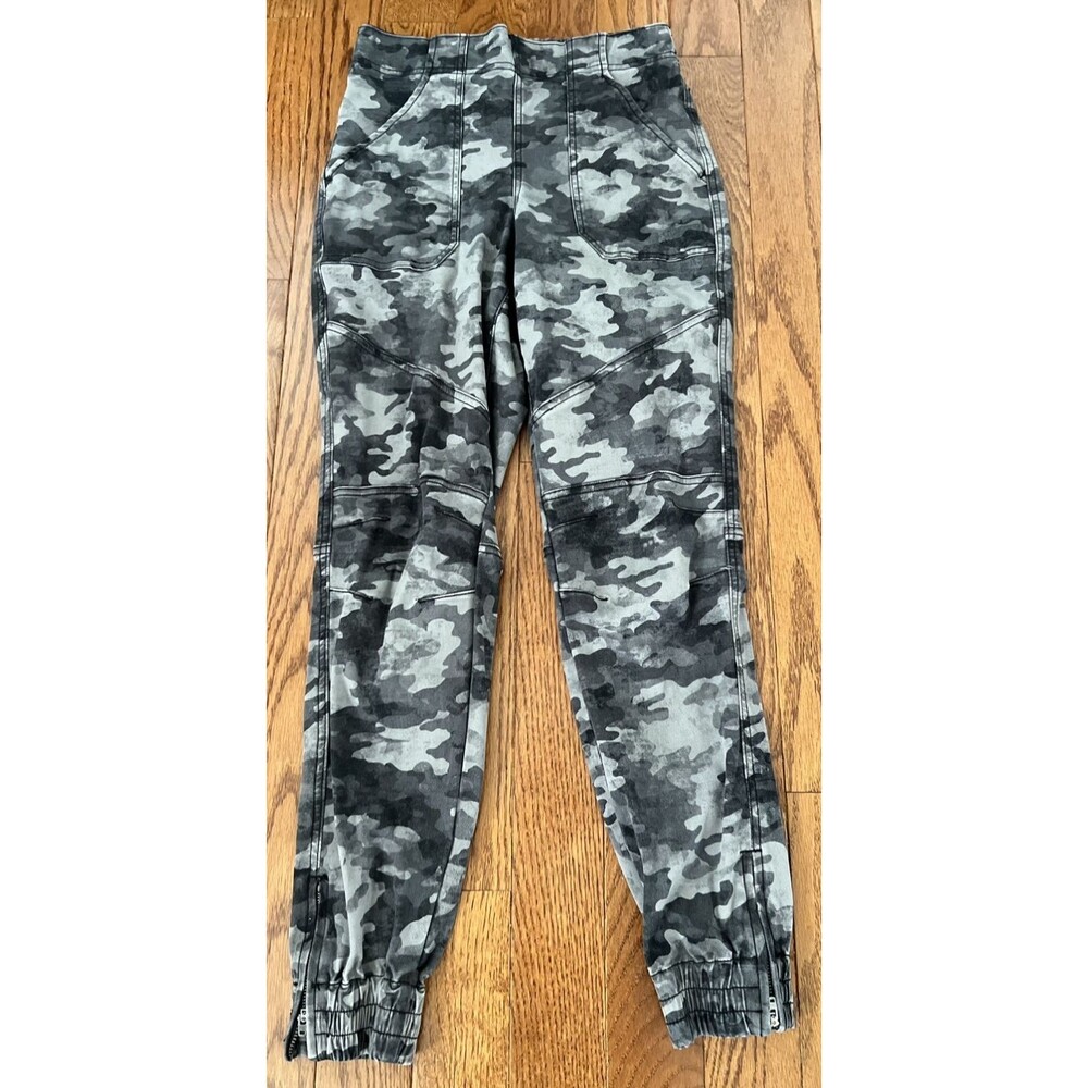 Spanx Womens Camo Jogger Pants Small Gray Elastic Waist Streetwear Aesthetic